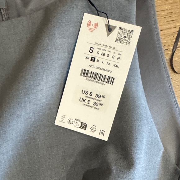 Zara Gray Sleeveless Dress with Pleated Hem - Picture 3 of 4